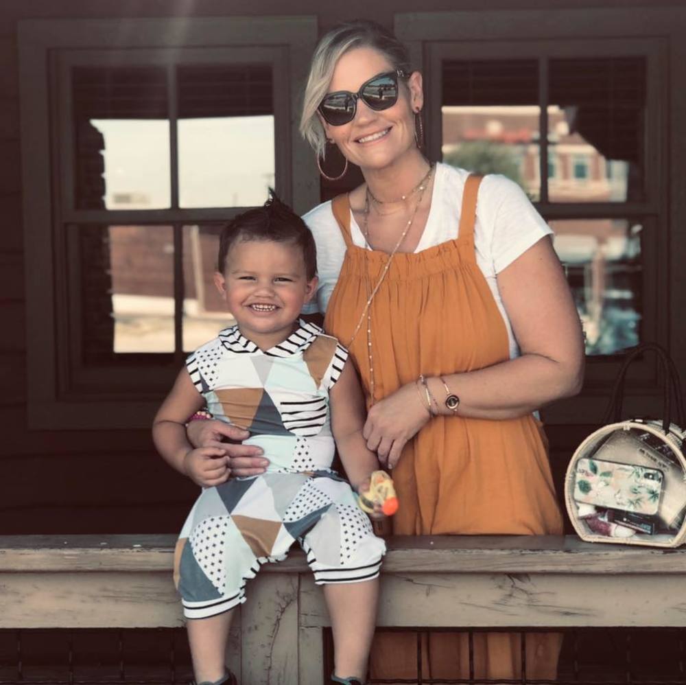 Meet your Posher, Kelly mario